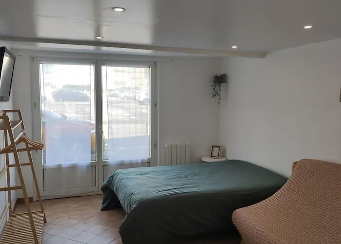 Appartement Studio, 50m De La Plage, Rdc *